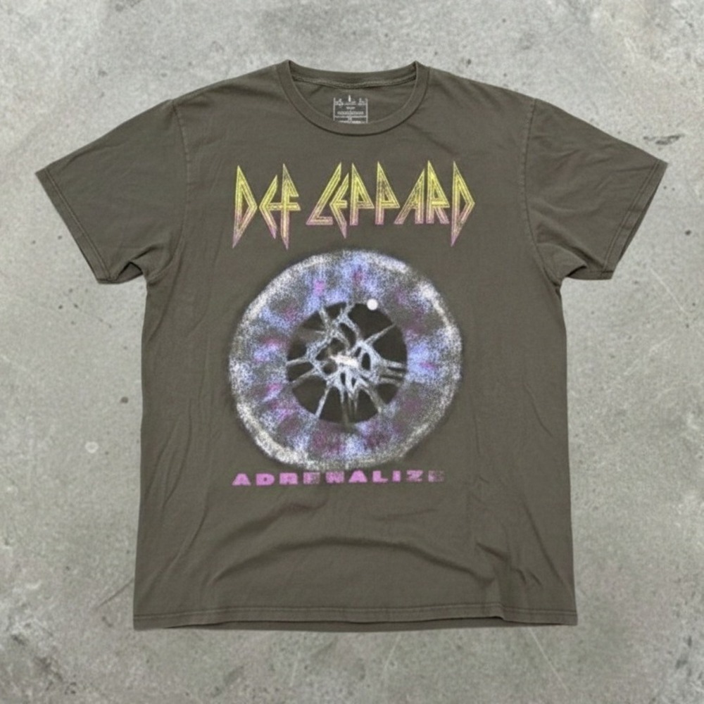 LARGE‎ Def Leppard T-shirt Large Grayish Olive Green Grunge Metal Band T